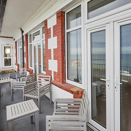 Host & Stay - 4 Metropole Towers Whitby Eksteriør billede