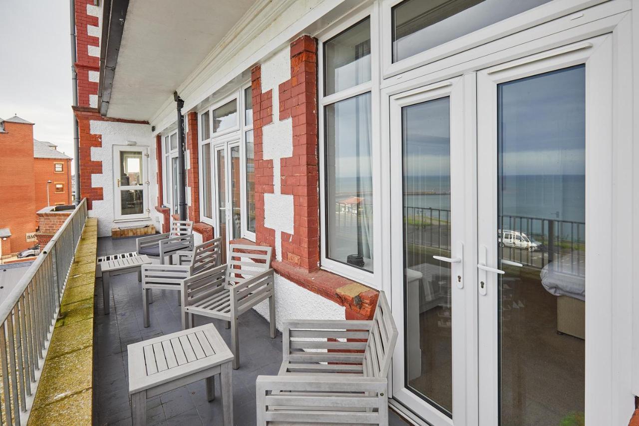 Host & Stay - 4 Metropole Towers Whitby Eksteriør billede