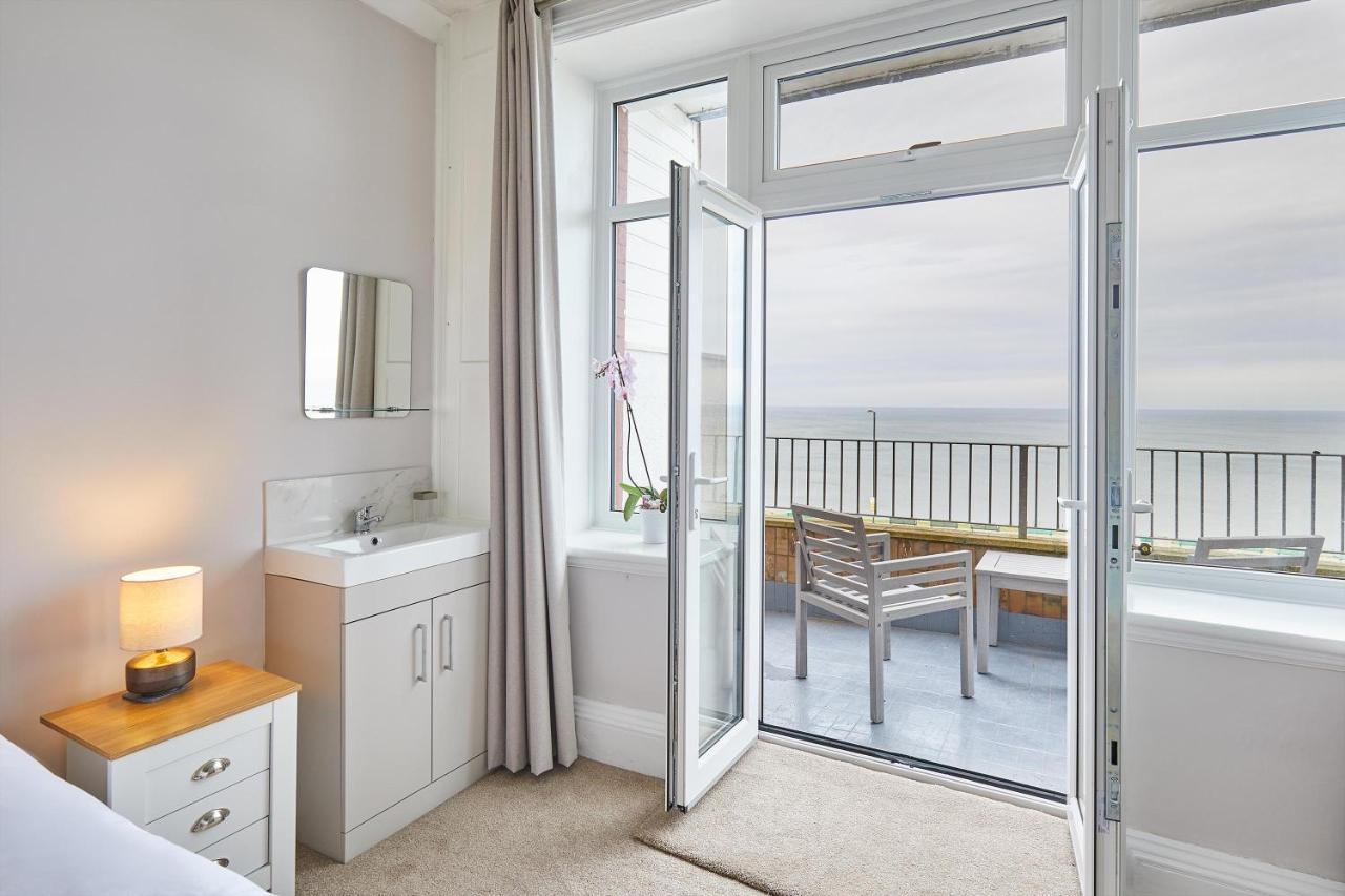 Host & Stay - 4 Metropole Towers Whitby Eksteriør billede